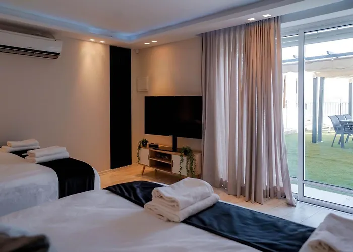 Yalarent Mountainside Luxury Apartments With Private Pool